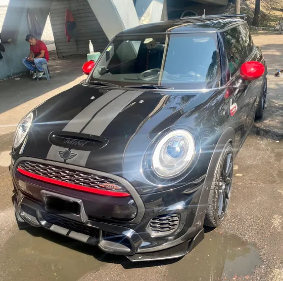 Mini John Cooper Works 2.0 Hot Chilli At