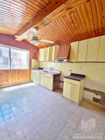 Casa 5 Amb - Venta - Santos Lugares