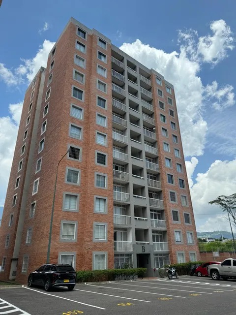 Apartamento En Venta Ubicado En El Conjunto Residencial  Bellavista , Sector Pueblo Nuevo / Ym