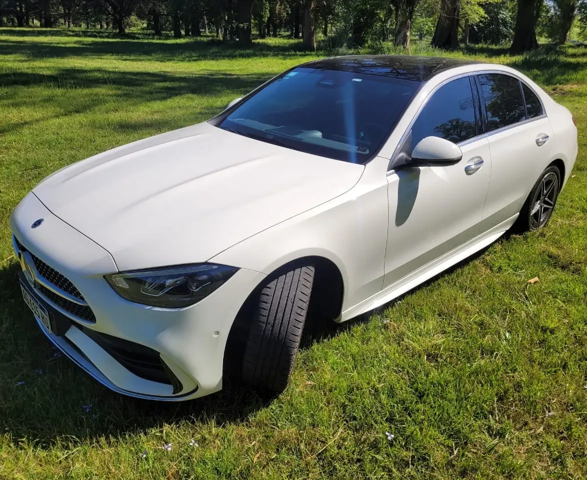 Mercedes-Benz C-Class 2.0 C300 Sedan 258 HP