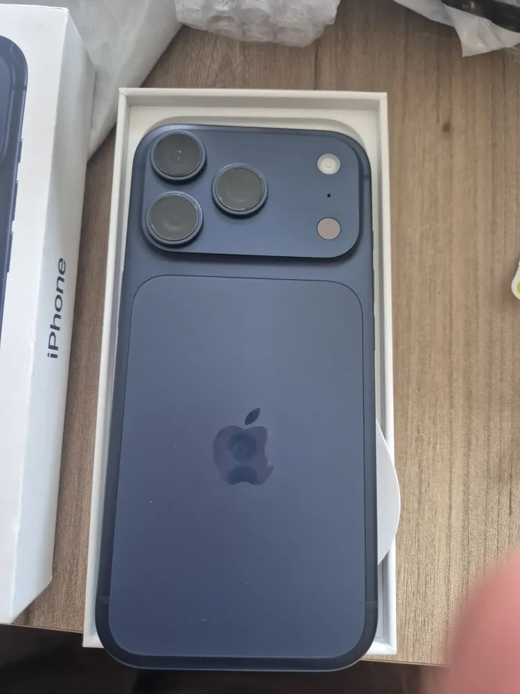 iPhone 17 Pro 256GB - Prateado | Frete grátis