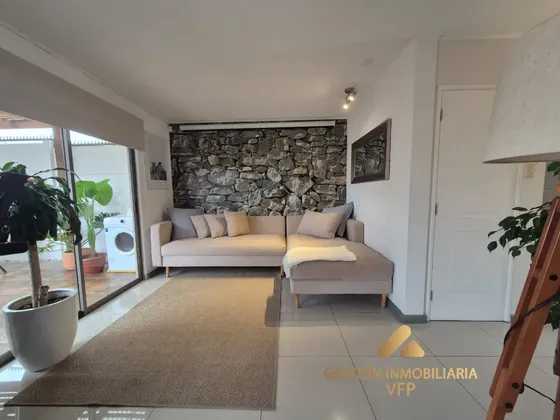 Casa En Venta En Bosques San Carlos Con Jardín