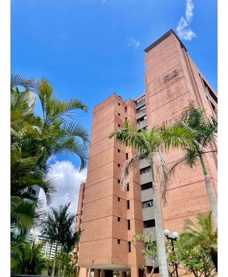 Vendo/alquilo Apartamento 132m2 Las Esmeraldas 3159