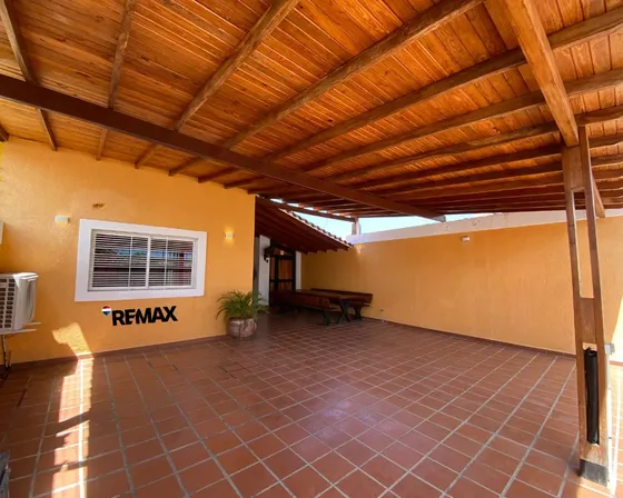 Re/max 2 Mil Vende, Casa 300 M2 En Jorge Coll, Isla De Margarita, Nueva Esparta