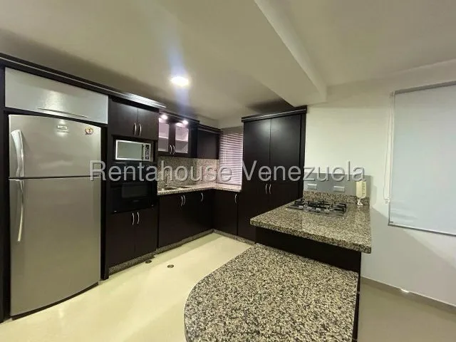 Daniela Linarez Vende Apartamentos Comodo En Zona Privilegiada Del Este De Barquisimeto Posee Amplios Espacios  Hermosos Acabados Bellas Areas Comunes Conectado A Planta Electrica                     