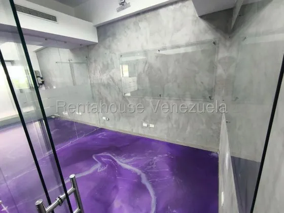 Local Comercial En Alquiler En Chuao Cod. 25-23713 Lm 