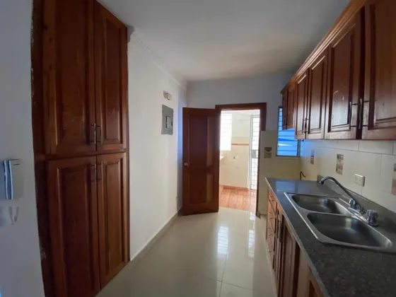 Alquilo Apartamento 2do Nivel Mirador Del Este