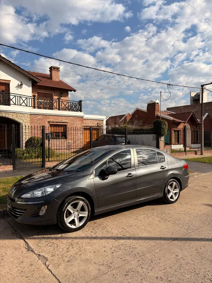 Peugeot 408 2.0 Allure Nav 143cv