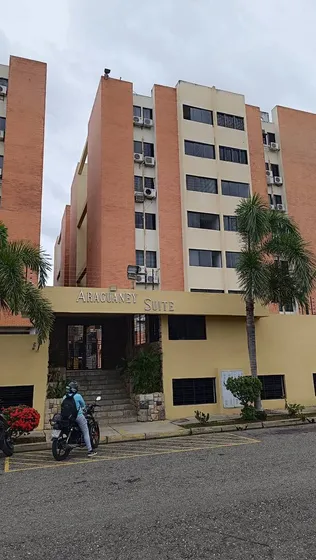 Apartamento En Venta En Araguaney Suites Tazajal