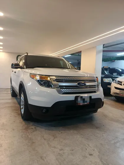 Ford Explorer Xlt