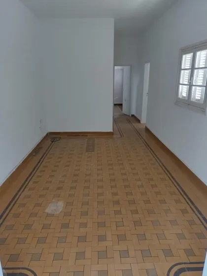 Departamento En  Alquiler De 2 Dormitorios En Alberdi