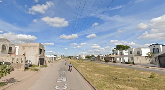 Casa En Remate-c. Manuel M.ponce, Jardines Del Bosque, Los Mochis, Sinaloa. -jcbb9