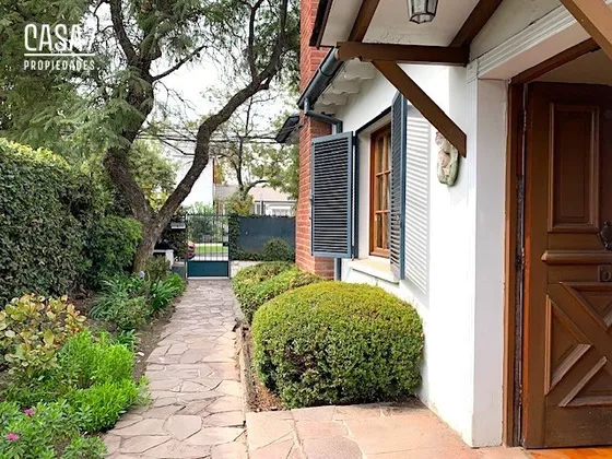 Casa En Venta De 4 Dorm. En Providencia