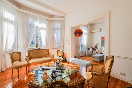 Venta Departamento En Edificio Historico En San Telmo Reciclado A Nuevo