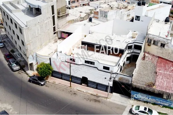 Casa De Los Cisnes En Venta En Aquiles Serdán  A Una Cuadra De La Playa.