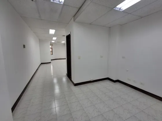 Oficina En Arriendo Ubicada En El Poblado Sector Milla De Oro (25847).