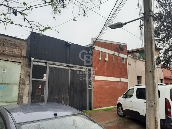 Propiedad Comercial A Cuadras Del Metro Matta