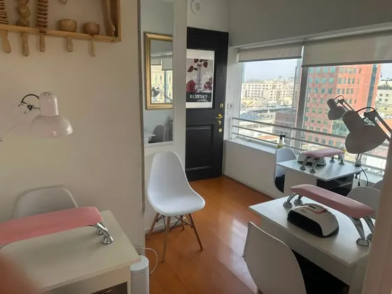 Oficina Amoblada Para Estética, Masajes, Manicure