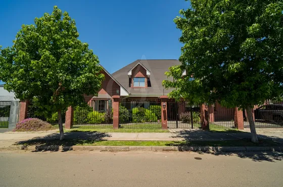 Casa En Arriendo, Viña Esmeralda, Las Rastras, Talca.