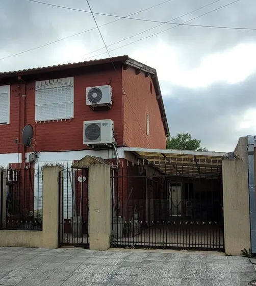 Casa Tipo Duplex A La Venta En Laferrere - Barrio Fecoovima