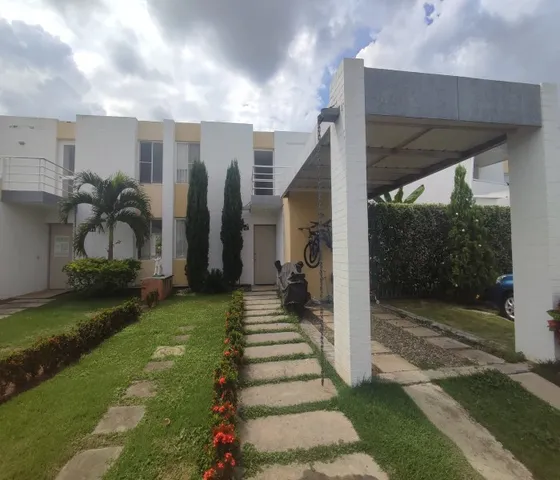 Vendo Casa De Dos Plantas Robles Del Castillo.