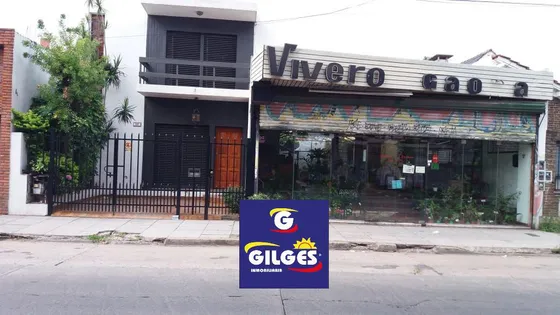 Venta Lote De 13 X 43m² Apróx. C/2 Locales   2 Propiedades S/av. Gaona