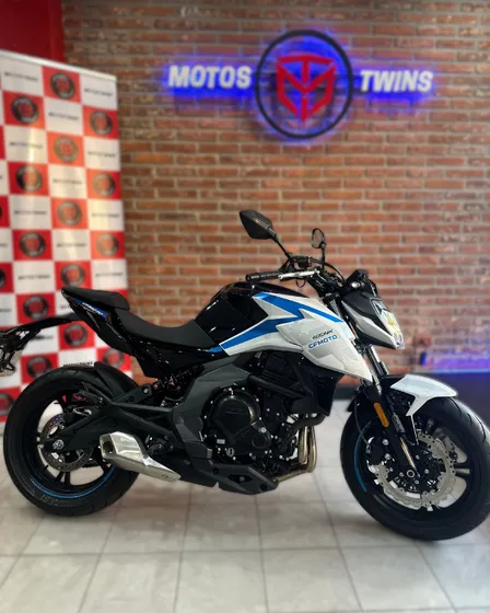 Cf Moto Nk400  Año 2024  447 Km