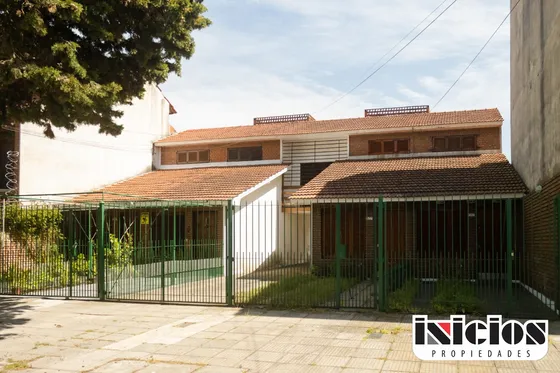 Dúplex: La Rioja N° 1544 - San Bernardo - C811