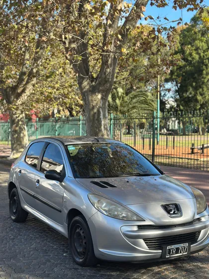 Peugeot 207 1.4 8 Valvulas Modelo Compact
