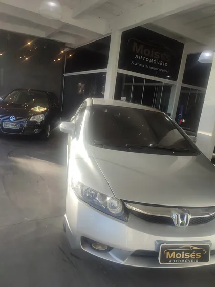 Honda Civic 1.8 Lxl Couro Flex 4p