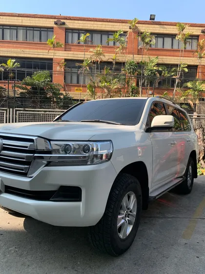 Toyota Land Cruiser Gxr