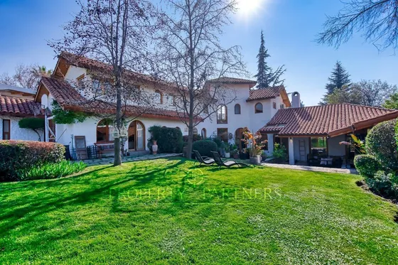 Gran Casa Estilo Chilena, Excelente Conectividad, ...