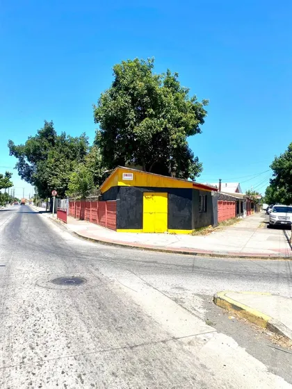 Vendo Estupenda Casa Esquina Con Local Comercial Incluido 