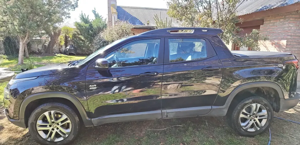 Fiat Toro 2.0 Freedom 4x4 At