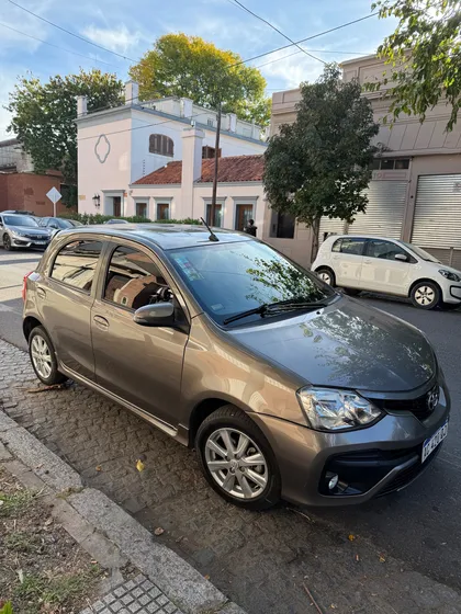 Toyota Etios Xsl Automático 1.5 Xls At