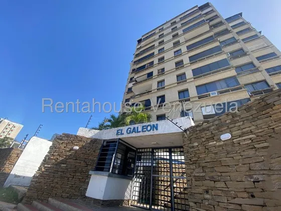 Apartamento Duplex Con Vista Al Mar En La Bahia De Pampatar