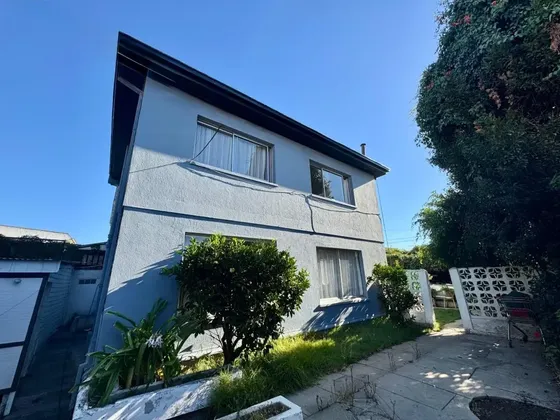 Venta De Amplia Propiedad En Centro De Quilpue