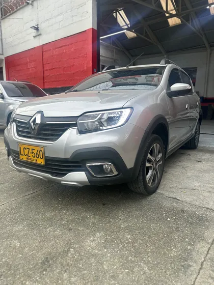 Renault Stepway 1.6 Dynamique / Intens Automática
