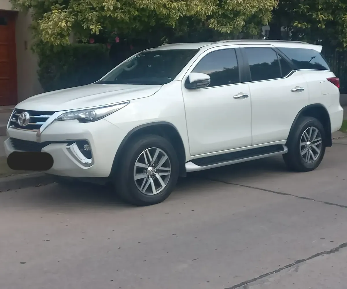 Toyota Hilux SW4 2.8 Srx 177cv 4x4 7as At