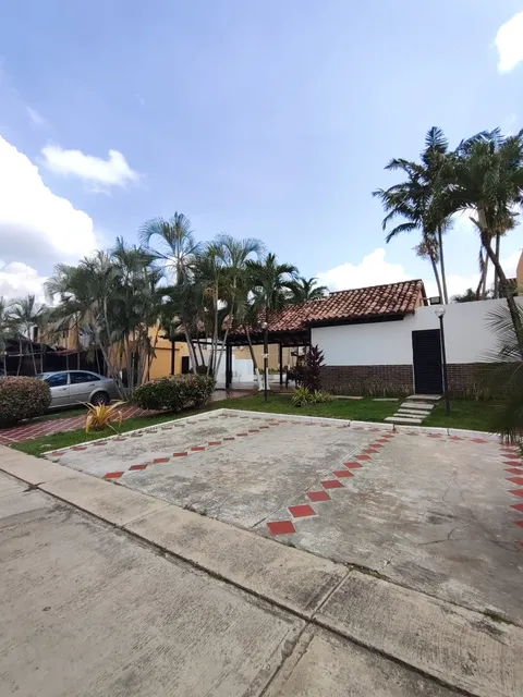 Townhouse En Venta Res Terrazas De Monte Alegre I, Tazajal