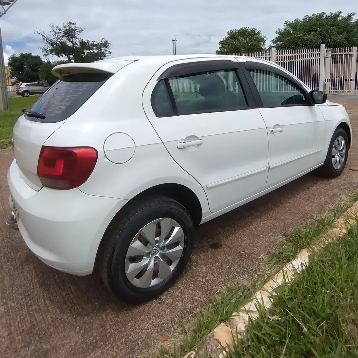 Volkswagen Gol 2013 1.0 Vht Trend Total Flex 5p