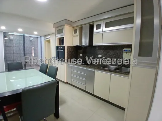 Maribel Morillo Asesor Inmobiliario De Rentahouse Vende Precioso Townhouse; 2 Hab. Y 2 Baño; Cocina Y Closets  Modernos; Conjunto Privado Con Piscina Y Hermosas Areas Comunes; Cabudare  Lara