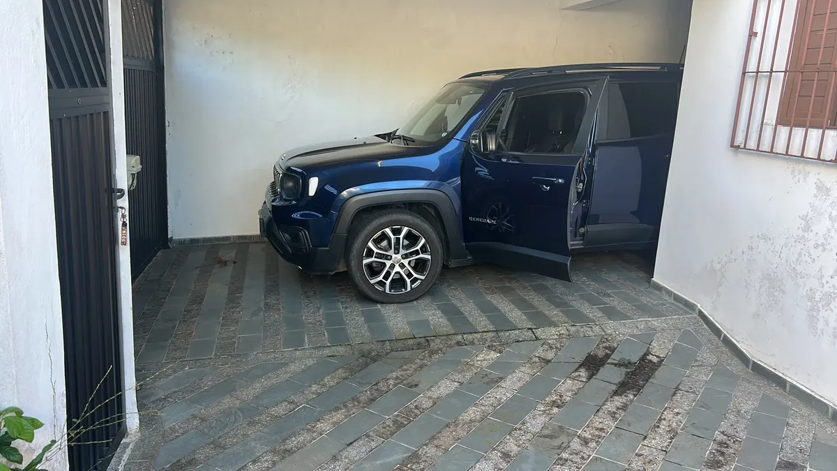 Jeep Renegade 2023 1.3 Longitude Turbo Flex Aut. (t270) 5p — foto 6