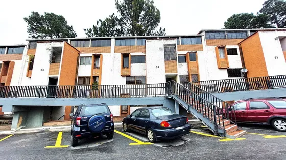 Moderno Town House En Venta, Urb. Rosalito San Antonio De Los Altos