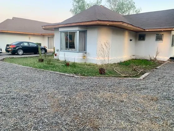 Casa En Venta De 5 Dorm. En Lampa
