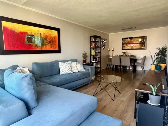 Departamento En Venta De 4 Dorm. 3 Bañosen Las Condes