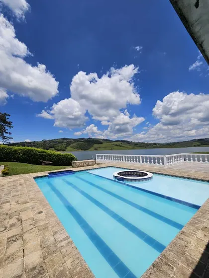 Alquiler Fincas Lago Calima. Borde Lago. Piscina. Muelle. Desde 960.000. 318-6284936.