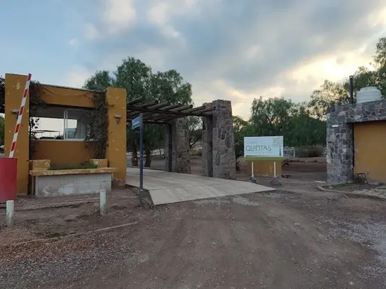 Venta De Casa Y Quincho En El Challao, Mendoza
