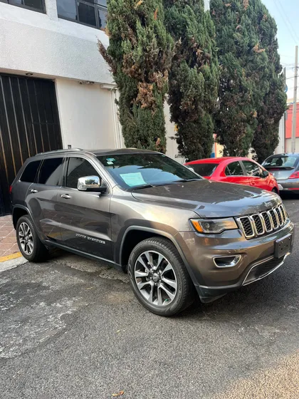 Jeep Grand Cherokee 3.7 Limited Lujo 3.6 4x2 At