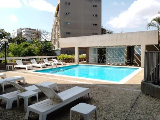  Alquiler De Apartamento En Colinas De Bello Monte  Jg